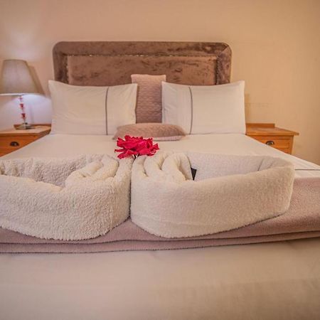 Palm Villa Harare Bagian luar foto