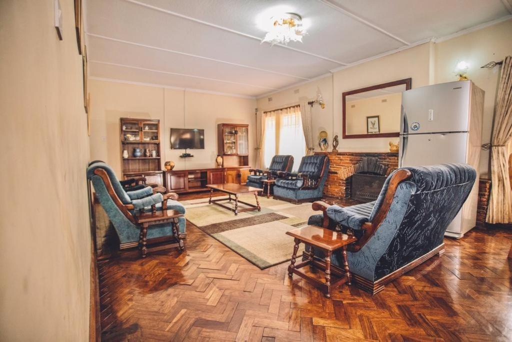 Palm Villa Harare Bagian luar foto