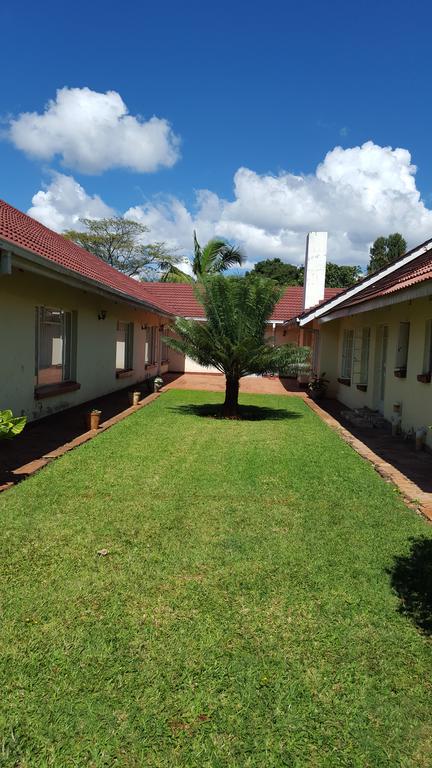 Palm Villa Harare Bagian luar foto