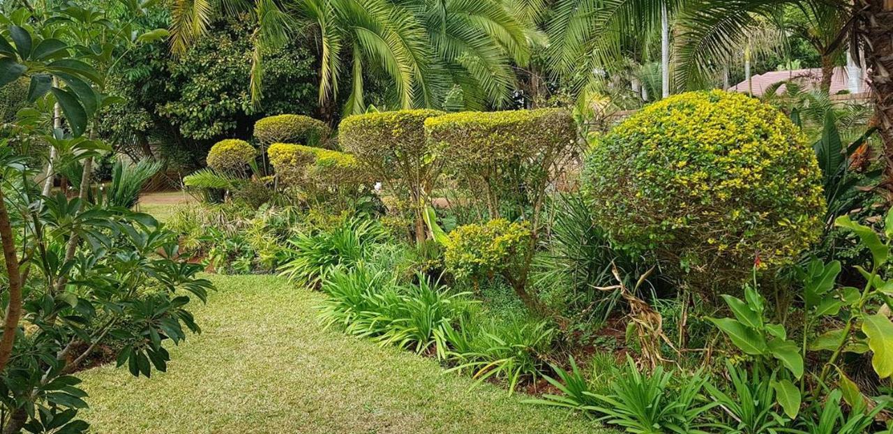 Palm Villa Harare Bagian luar foto